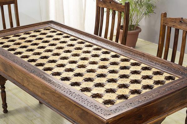 Quantum Dining Table Set